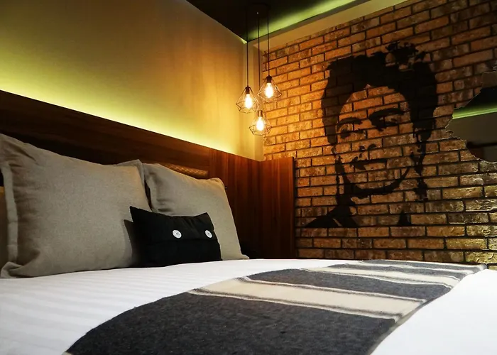 Cadillac Boutique Hotel 4*