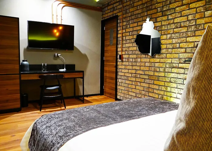 Cadillac Boutique 4*