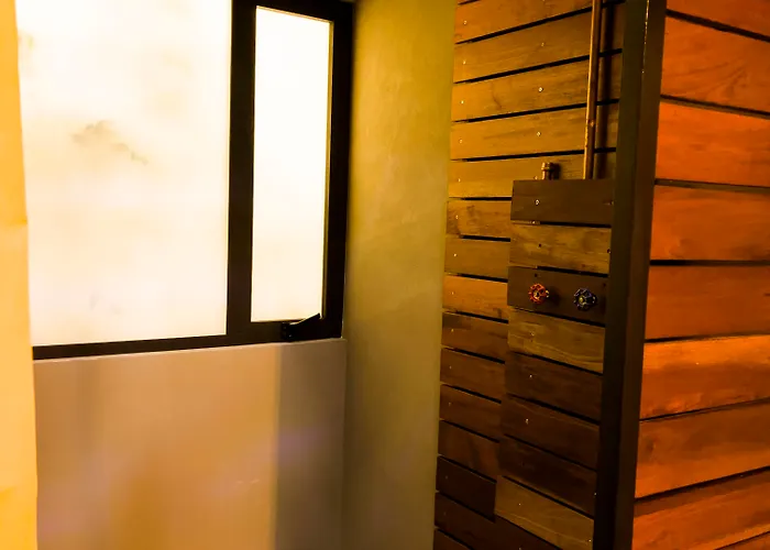 Cadillac Boutique Hotel 4*