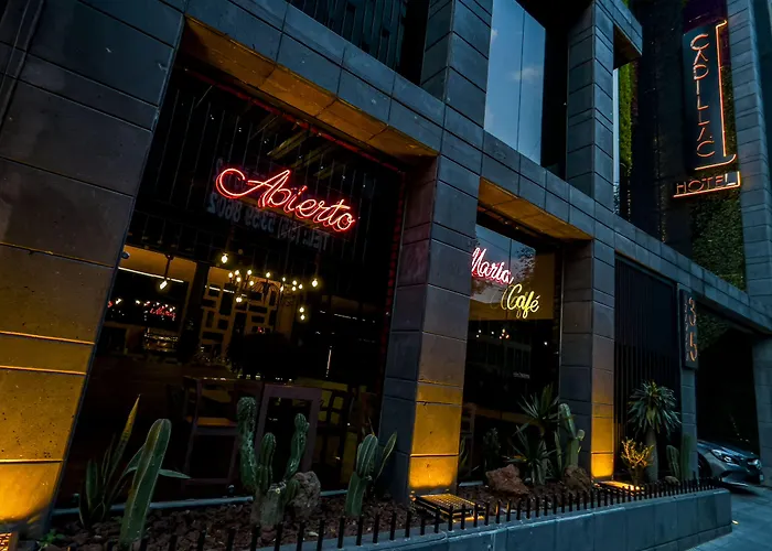 Cadillac Boutique 4*