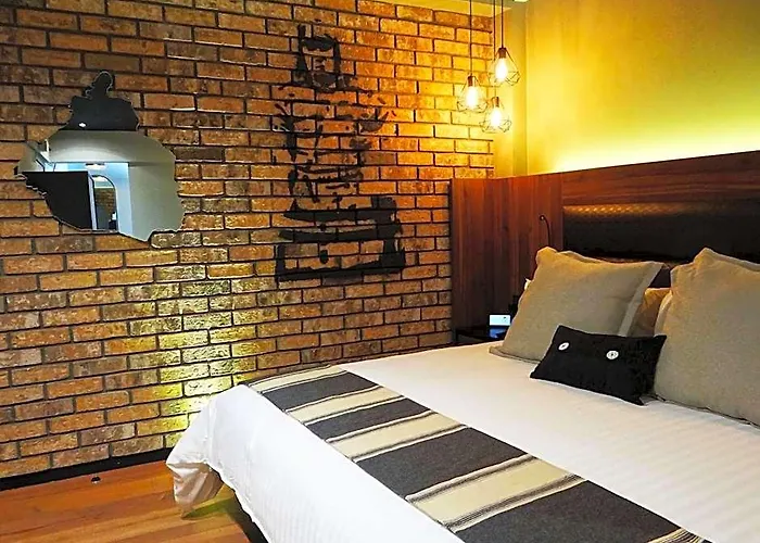 Cadillac Boutique Hotel 4*