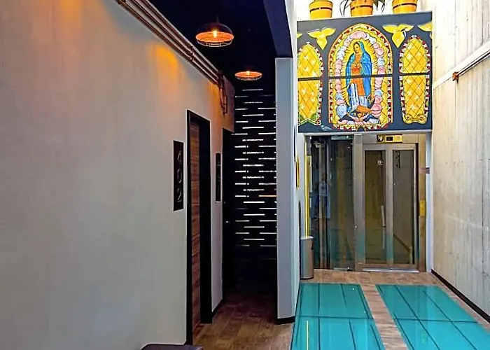 Cadillac Boutique 4*