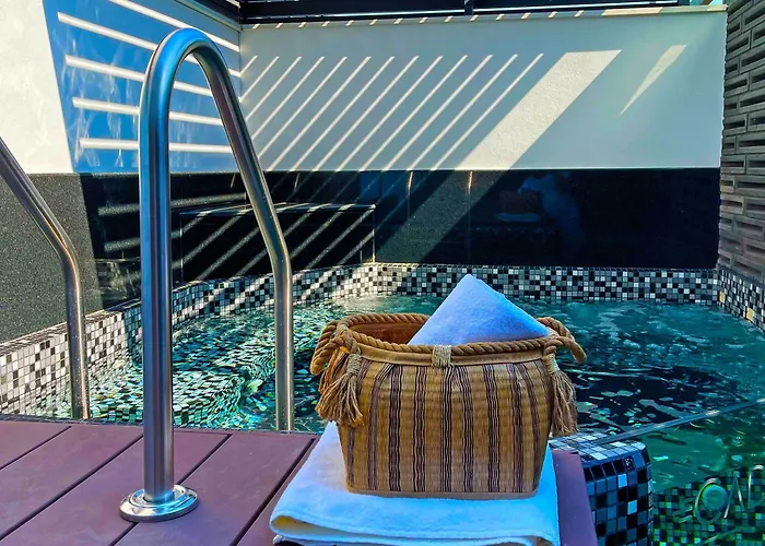 Hotel Cadillac Boutique 4*