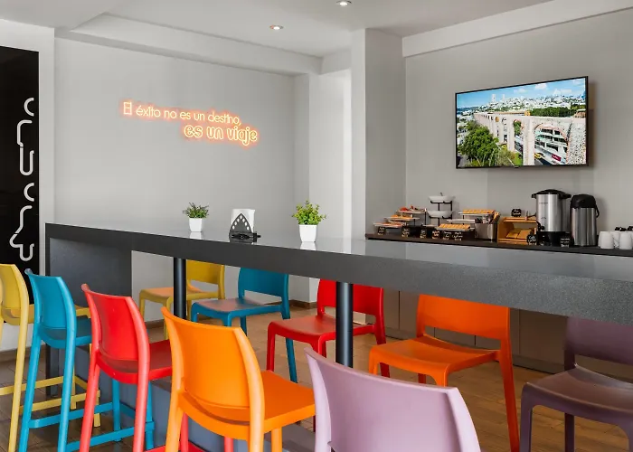 Cadillac Boutique Hotel 4*